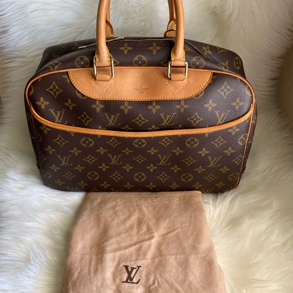 ๐ฏ% Authentic DROUVILLE monogram - Picture 2 of 15